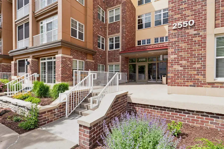 2550 38th Avenue Ne #109, Minneapolis, MN 55421 - #2
