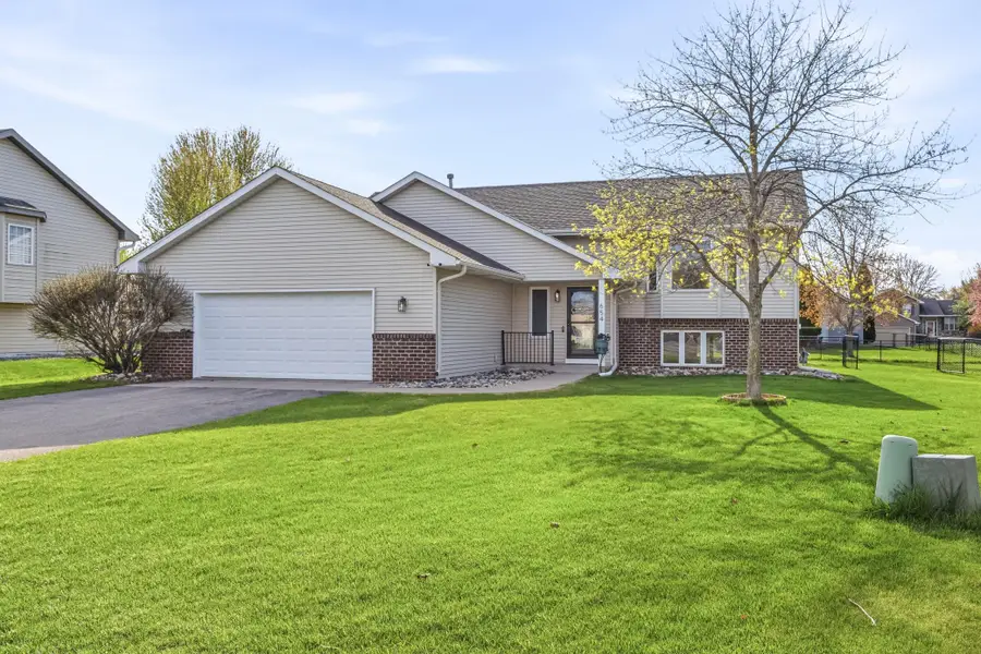 654 Timothy Court, Shakopee, MN 55379 - #3