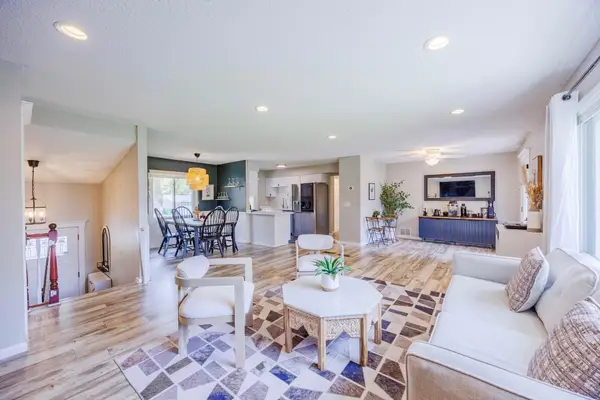 9741 102nd Place N, Maple Grove, MN 55369