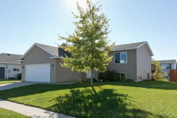 5920 Belfry Lane Nw, Rochester, MN 55901