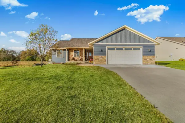 1021 13th Avenue Ne, Saint Joseph, MN 56374