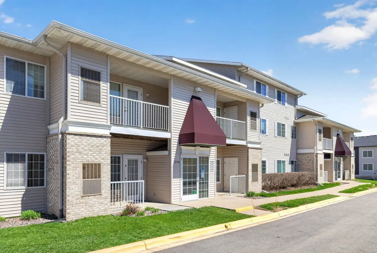 3714 9th Street Nw #B, Rochester, MN 55901 - #1