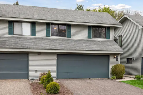 4211 Shirlee Lane N, Saint Paul, MN 55126
