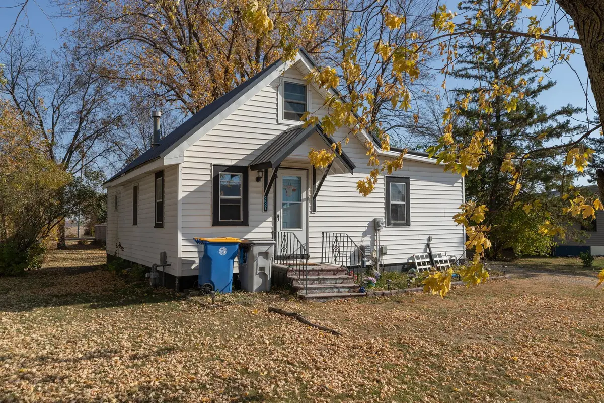 237 Mill Avenue S, Blooming Prairie, MN 55917 - #1