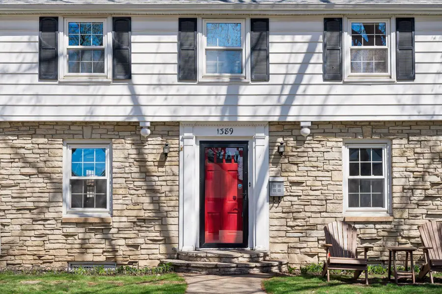 1389 Hoyt Avenue W, Saint Paul, MN 55108 - #2