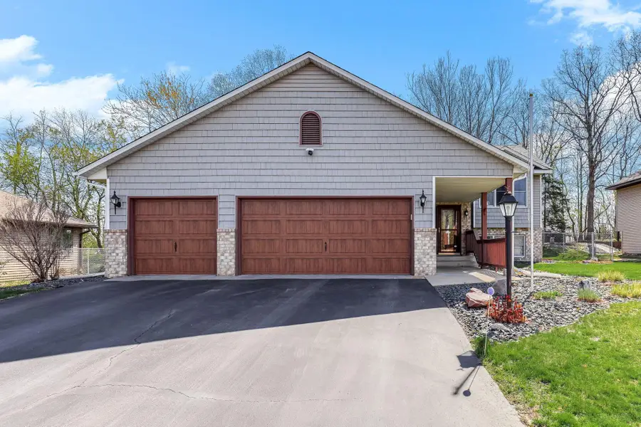 984 Ferndale Street S, Saint Paul, MN 55119 - #2