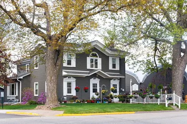 438 W Kinne Street, Ellsworth, WI 54011