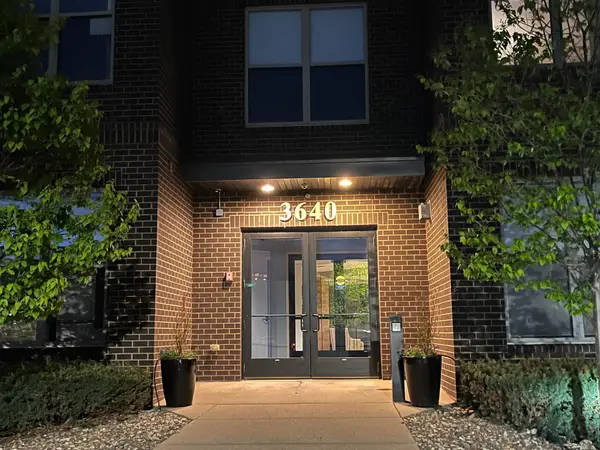3640 Wooddale Avenue S #305, Minneapolis, MN 55416