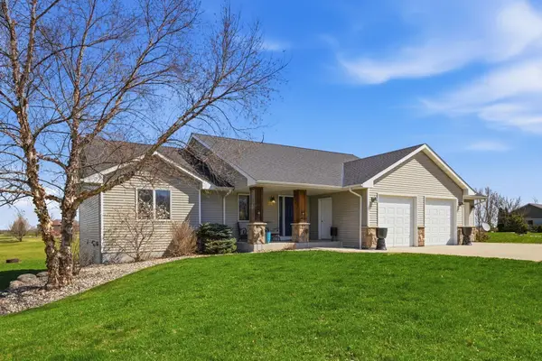 17008 236th Circle, Hutchinson, MN 55350