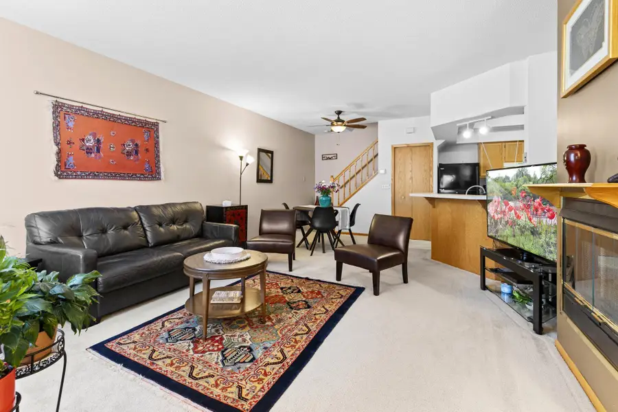 526 Lovell Avenue #6, Roseville, MN 55113 - #3