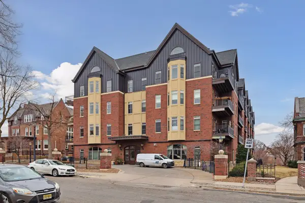301 Clifton Avenue #3D, Minneapolis, MN 55403