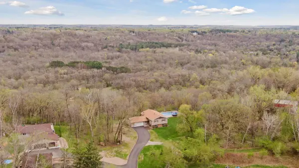 373 Krattley Lane, Hudson, WI 54016