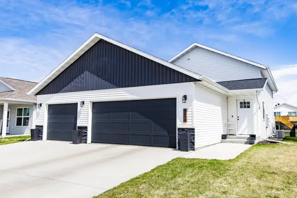 2043 11th Street W, West Fargo, ND 58078