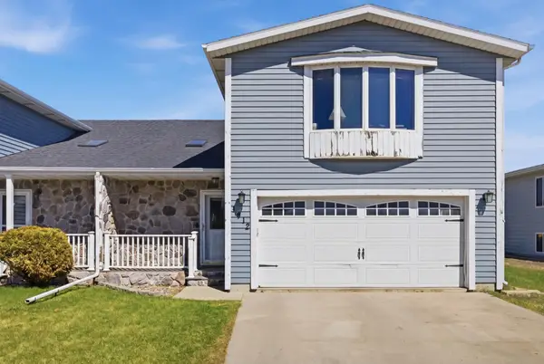 1412 14 1/2 Avenue E, West Fargo, ND 58078