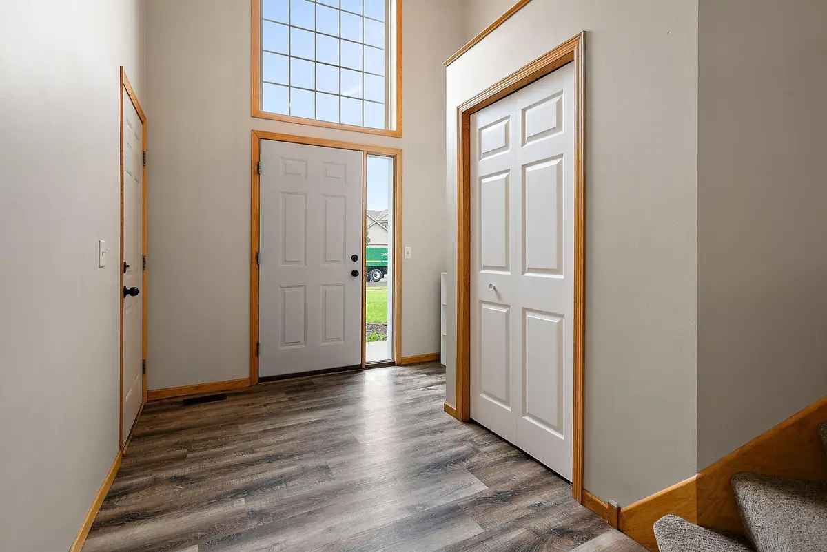 7331 Lamont Avenue Ne, Albertville, MN 55301 - #1