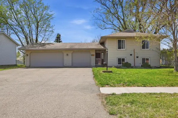 852 Cortland Drive, Apple Valley, MN 55124