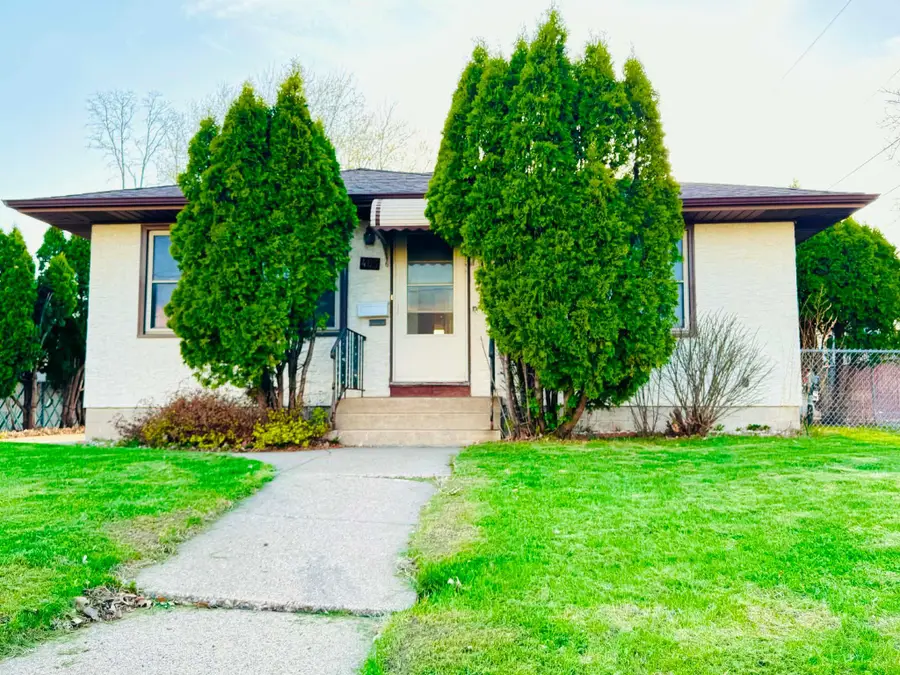 465 Ruth Street N, Saint Paul, MN 55119 - #2