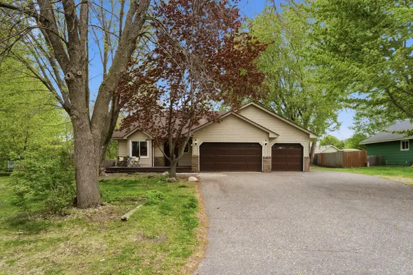 486 Forsham Lake Drive, Circle Pines, MN 55014