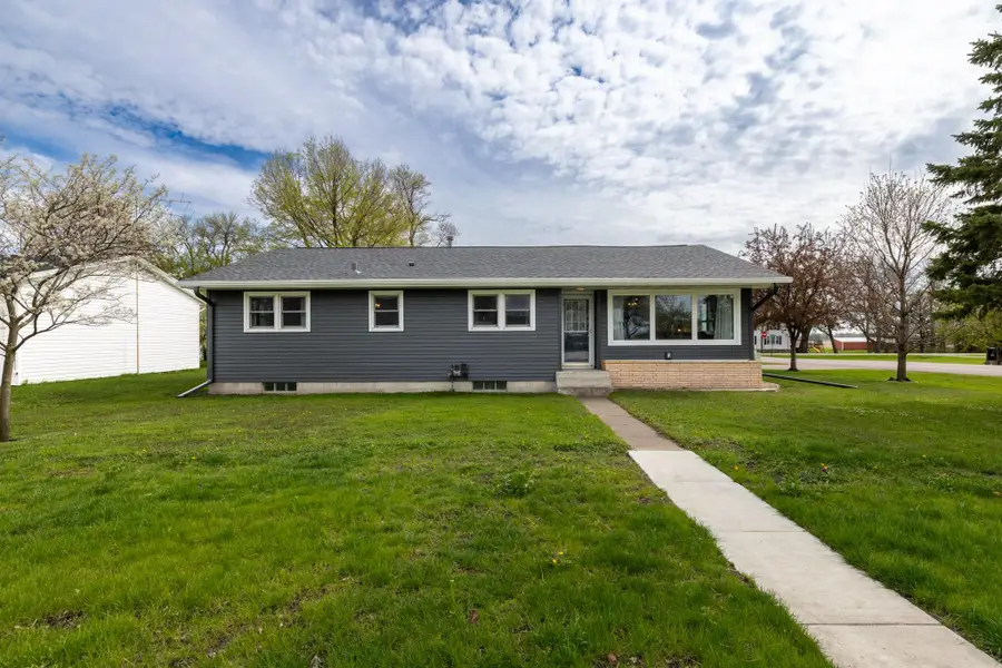 822 W Chandler Street, Arlington, MN 55307 - #2