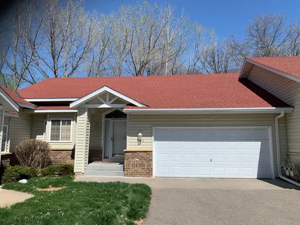 736 E Nicollet Boulevard, Burnsville, MN 55337