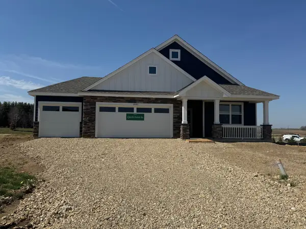 20145 Ginseng Way, Lakeville, MN 55044