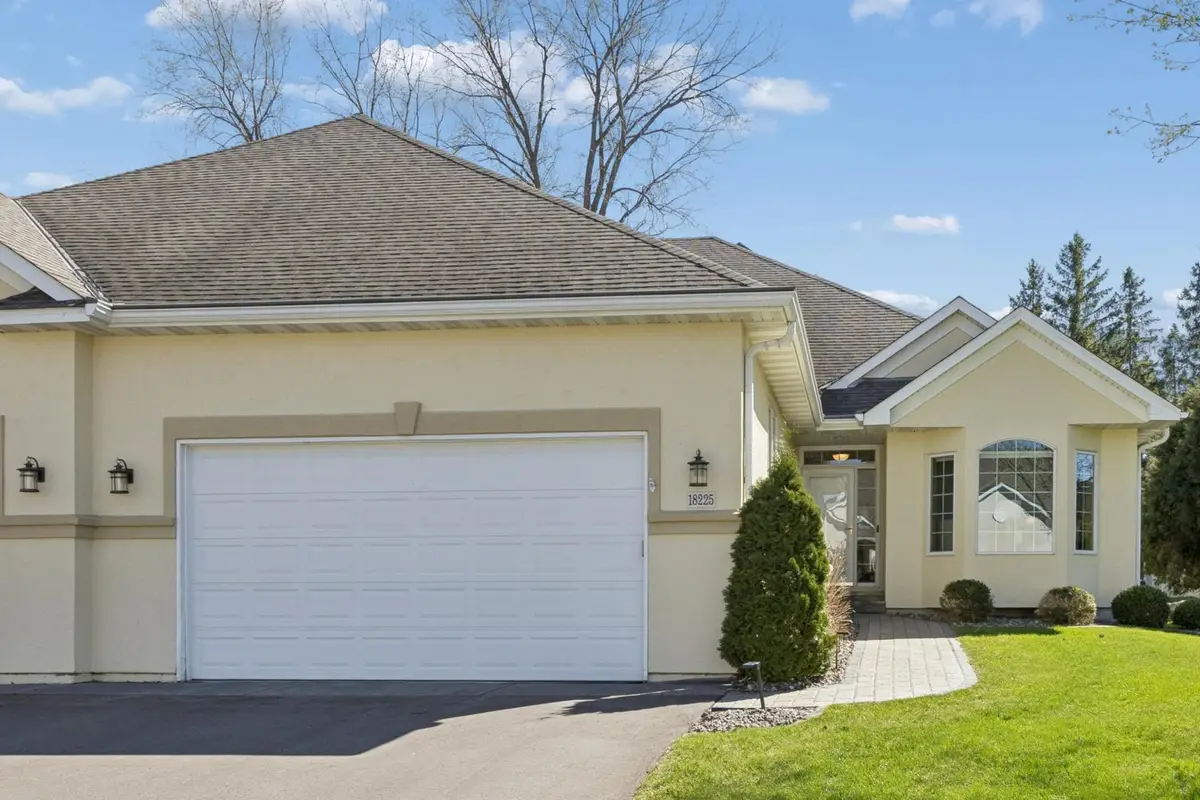 18225 39th Avenue N, Minneapolis, MN 55446 - #1