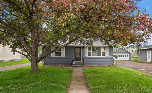 550 W 4th Street, Rush City, MN 55069