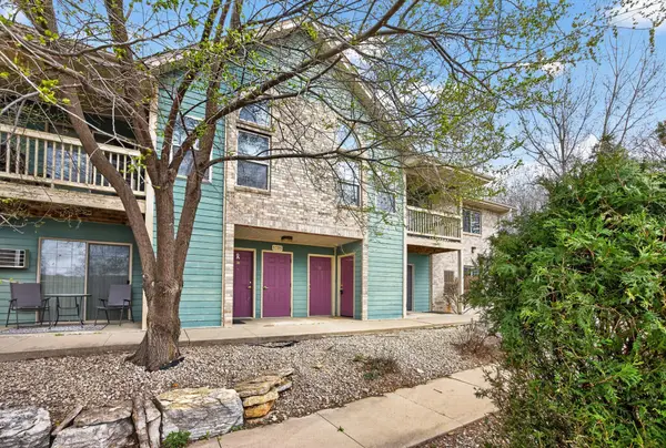 1826 Deerhaven Lane Ne #16, Rochester, MN 55906