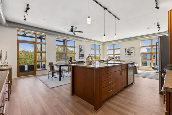 2845 Colfax Avenue S #W402, Minneapolis, MN 55408