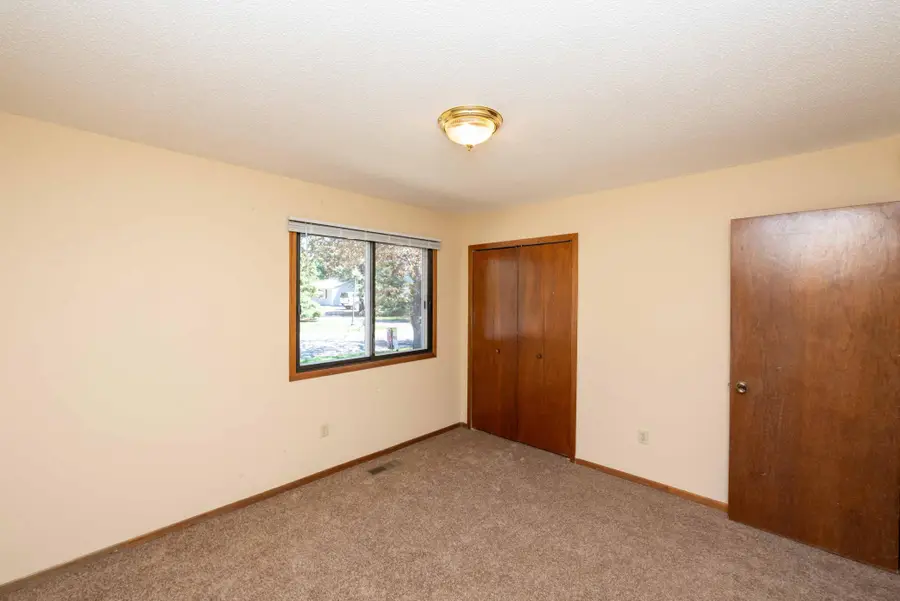 7552 15th Street Lane N, Oakdale, MN 55128 - #3