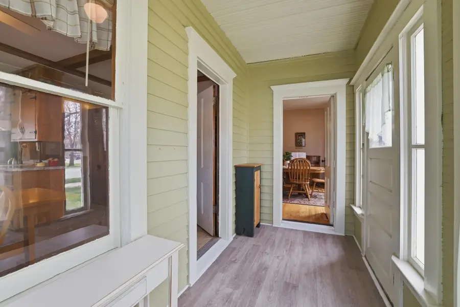 111 S Willow Street, Belle Plaine, MN 56011 - #3