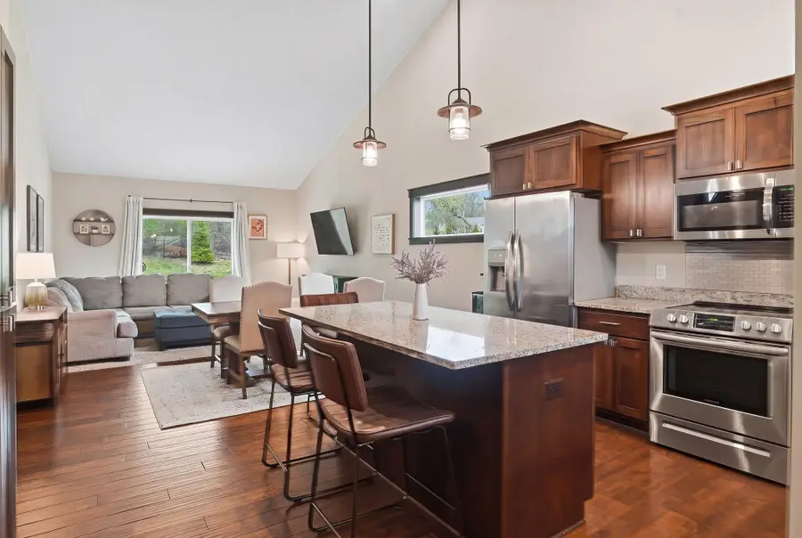 9112 Hamlet Avenue S, Cottage Grove, MN 55016 - #2