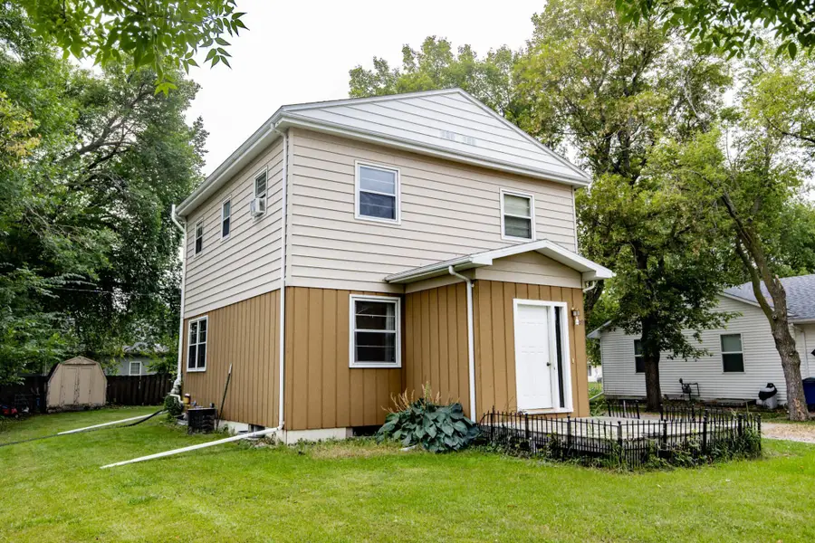 1009 18th Avenue N, Moorhead, MN 56560 - #2