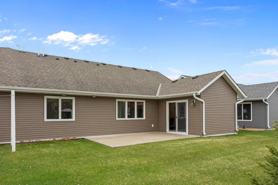 532 6th Court Ne, Cambridge, MN 55008 - #3