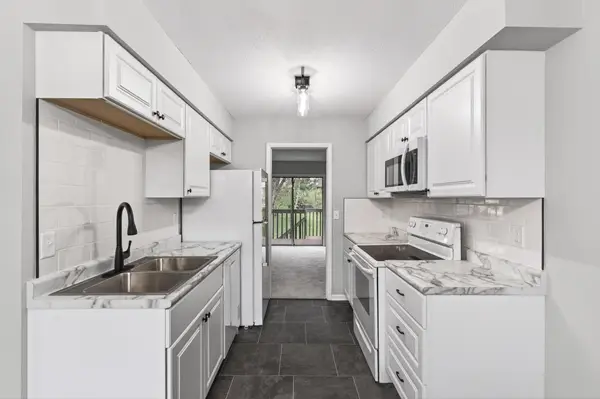 7433 142nd Street Court, Apple Valley, MN 55124