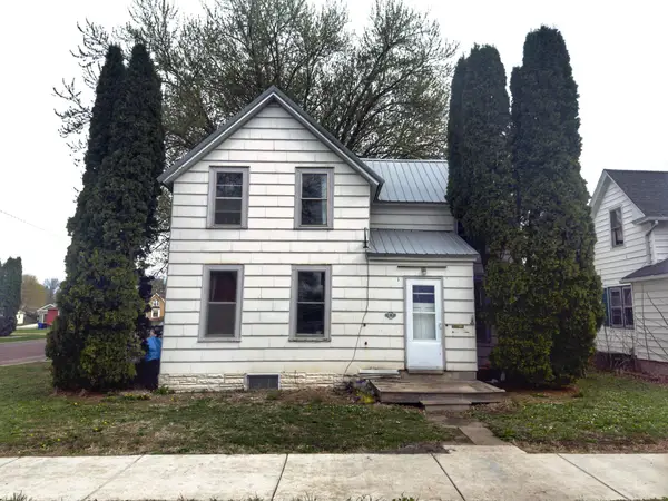 391 W Franklin Street, Wells, MN 56097