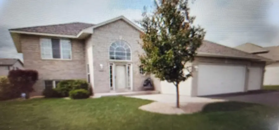 9509 Dogwood Avenue N, Minneapolis, MN 55443 - #3