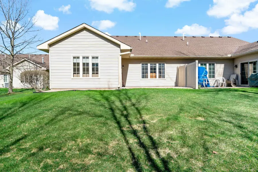 2325 Gresham Avenue N, Oakdale, MN 55128 - #3