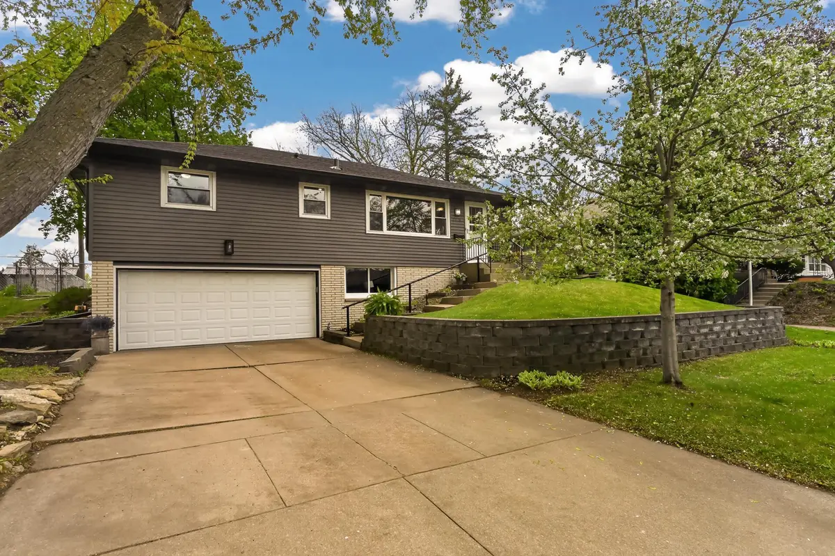 2210 23rd Street Nw, Rochester, MN 55901 - #1