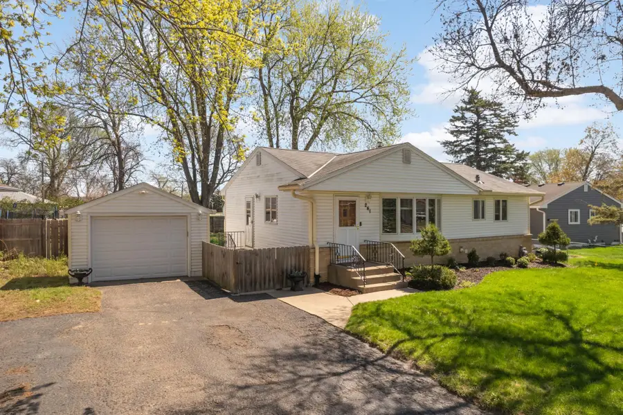 241 9th Avenue Nw, Saint Paul, MN 55112 - #2