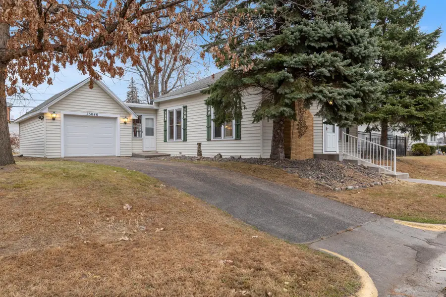 13046 Newell Avenue, Lindstrom, MN 55045 - #2