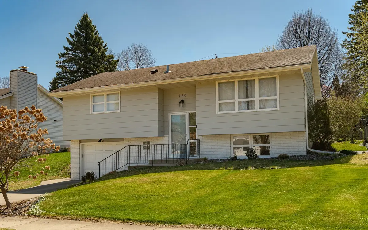 720 Zumbro Drive Nw, Rochester, MN 55901 - #1