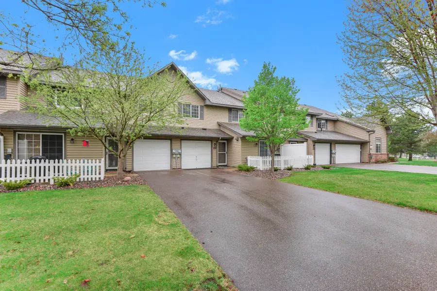 2565 Lockwood Drive #108, Mendota Heights, MN 55120 - #2