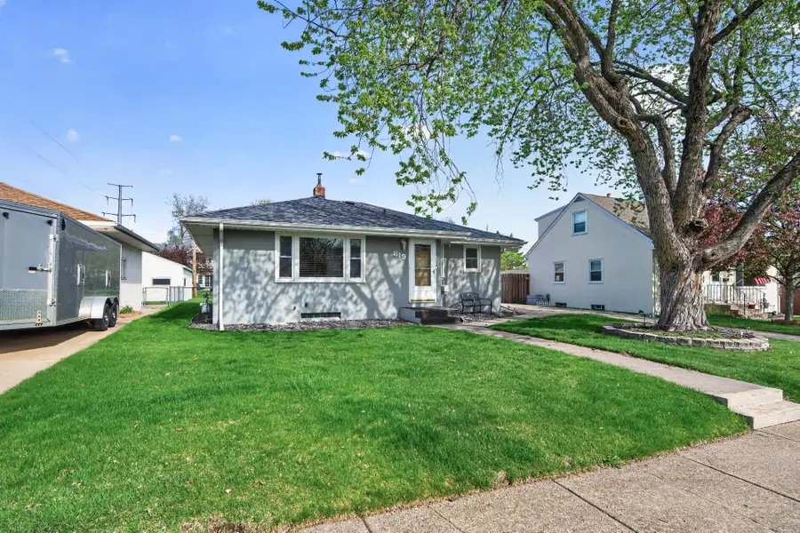 819 2nd Avenue S, South Saint Paul, MN 55075 - #3