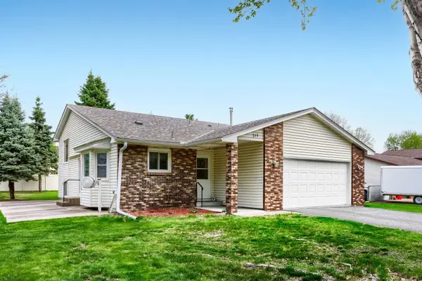 711 Cope Avenue W, Saint Paul, MN 55113