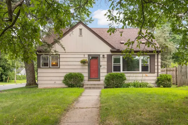 7401 Russell Avenue S, Minneapolis, MN 55423