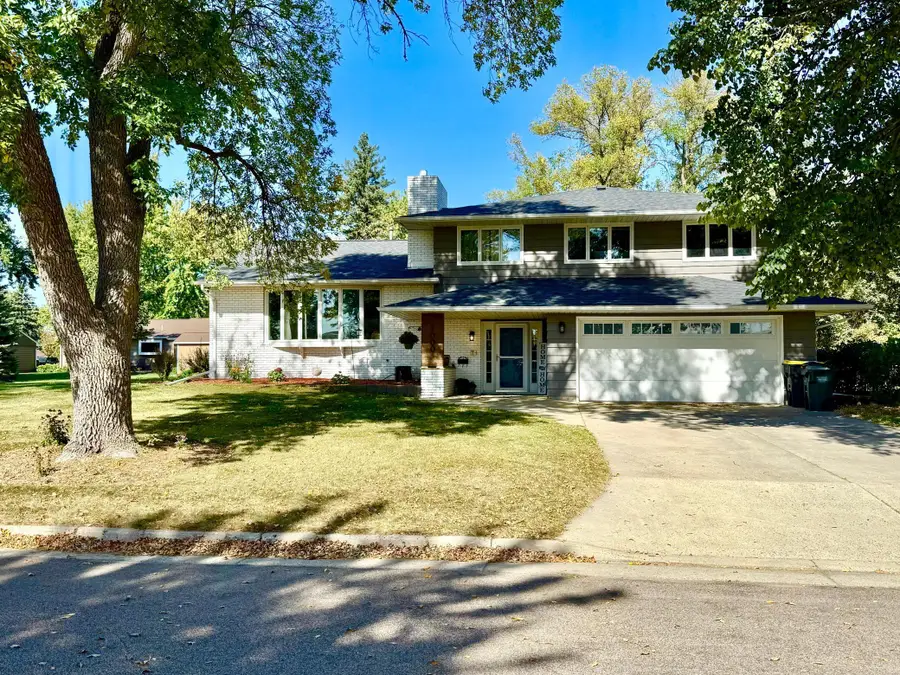 1000 W Birch Avenue, Olivia, MN 56277 - #2