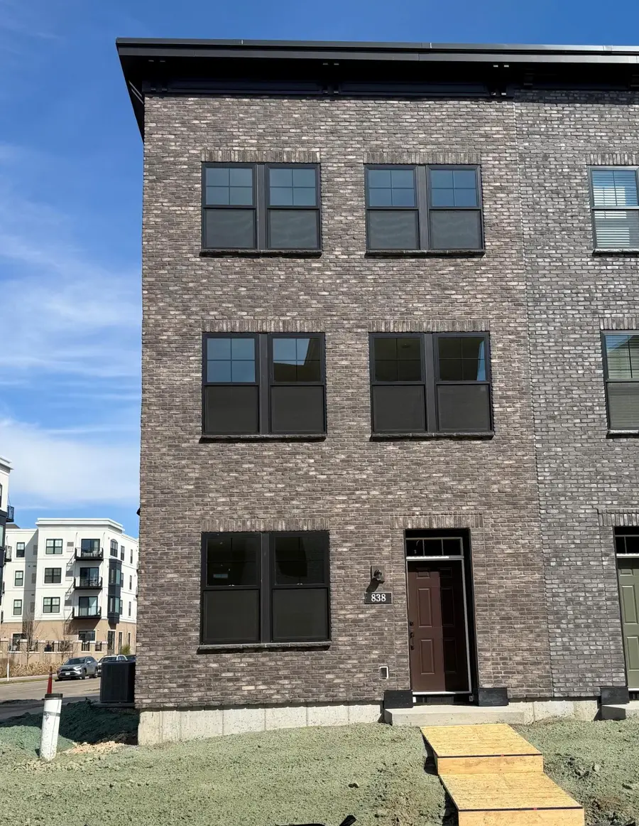 838 Woodlawn Avenue, Saint Paul, MN 55116 - #2