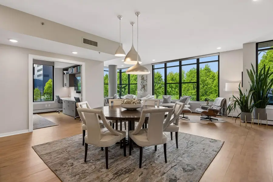 215 10th Avenue S #213, Minneapolis, MN 55415 - #2
