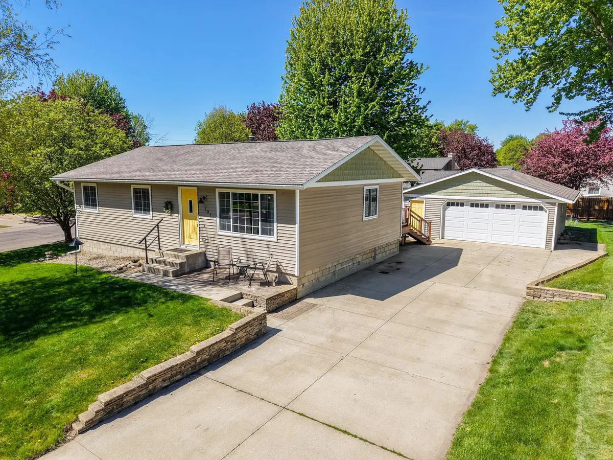 101 7th Avenue Ne, Kasson, MN 55944 - #1